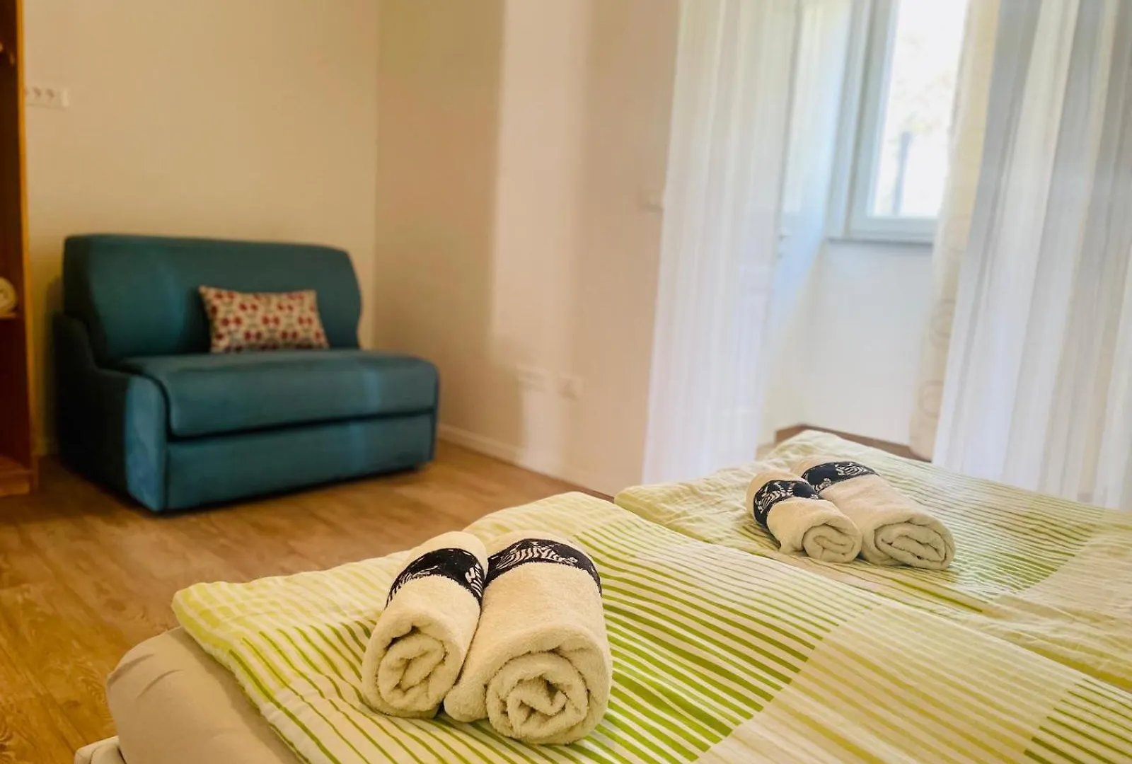 Boutique Apartment With Private Pool For Your Exclusive Use Novigrad Istria
